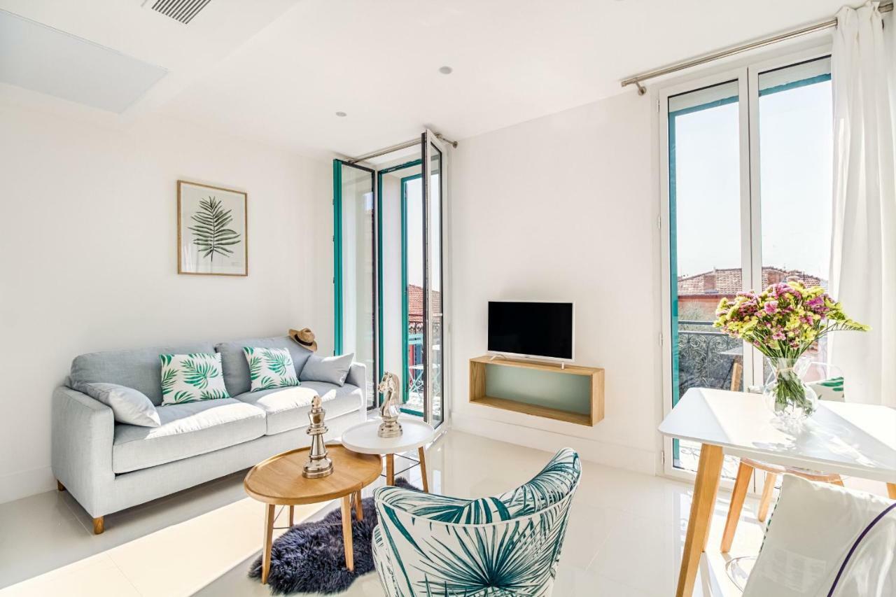شقة New ! Sea View Design + Balcony 203 فيليوفرُنش سور مير المظهر الخارجي الصورة