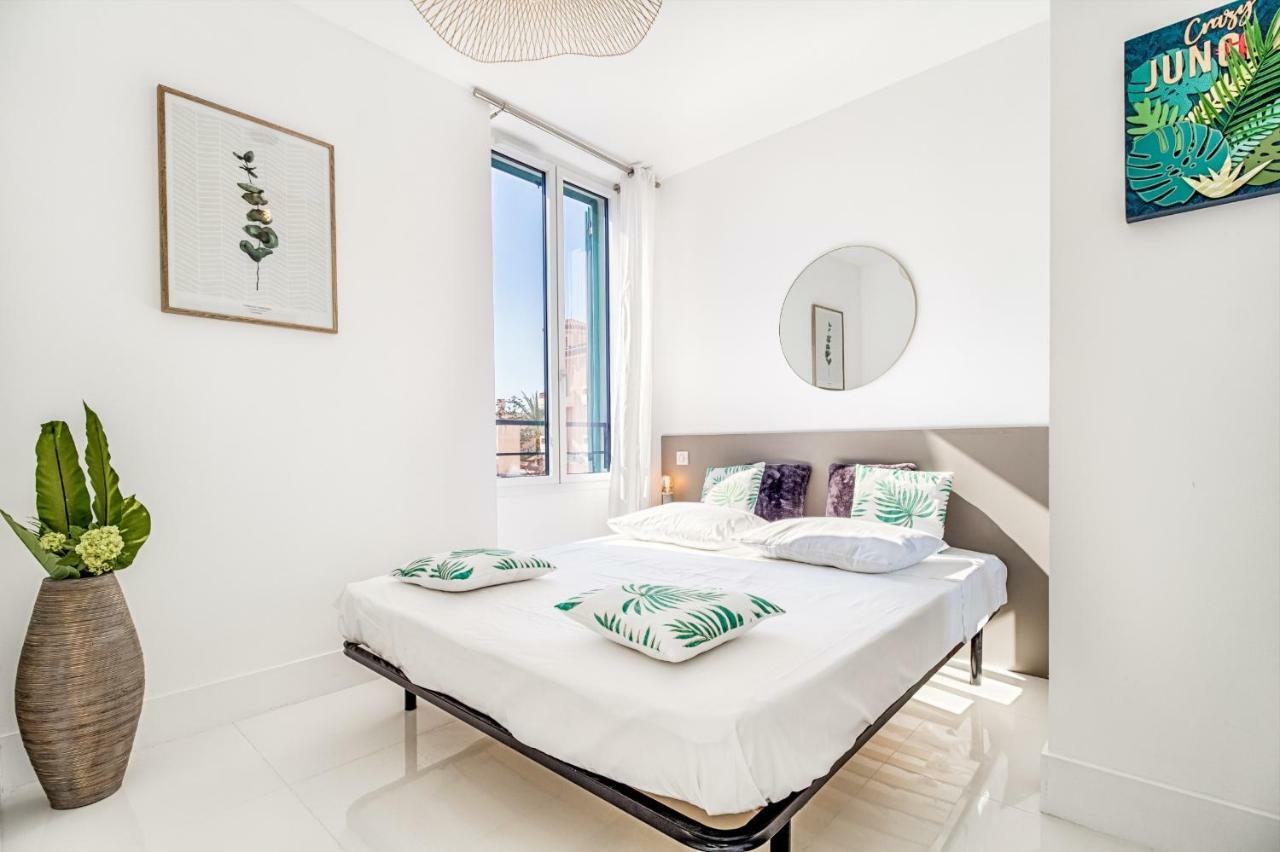 شقة New ! Sea View Design + Balcony 203 فيليوفرُنش سور مير المظهر الخارجي الصورة