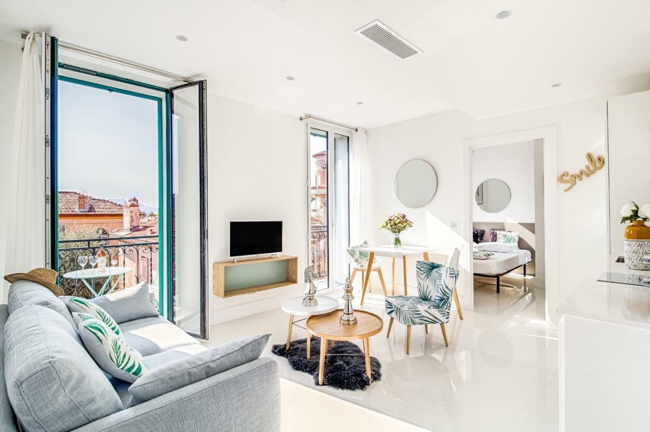 شقة New ! Sea View Design + Balcony 203 فيليوفرُنش سور مير المظهر الخارجي الصورة